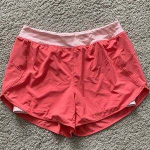 Southern Tide Coral Athletic Shorts